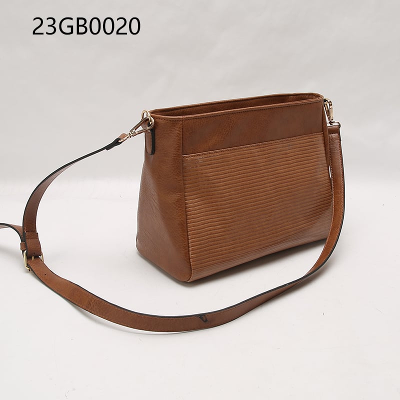 Brown lizard design shoulder bag