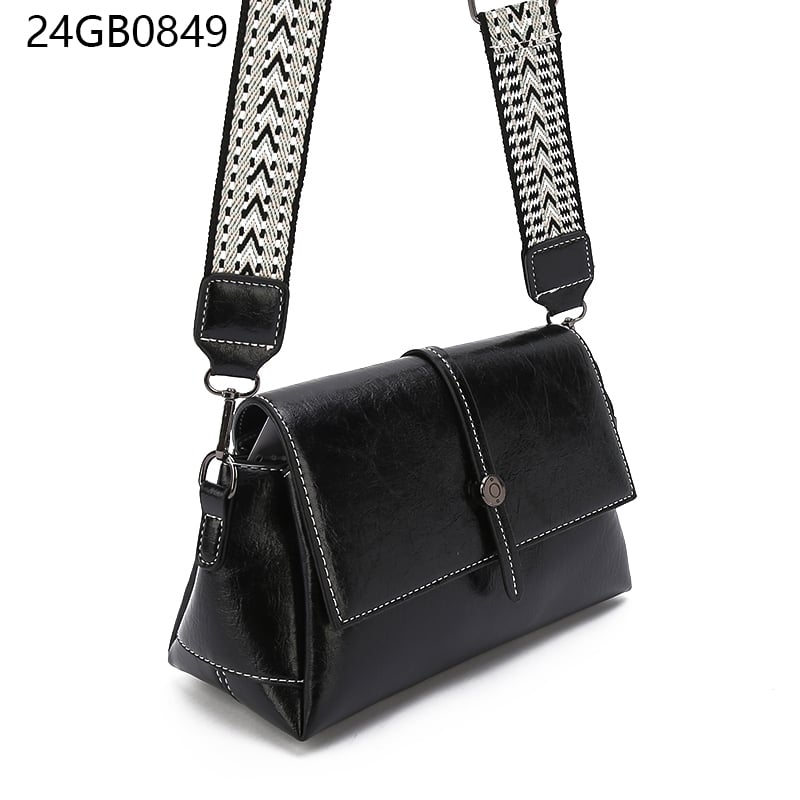 2024 autumn and winter fashion shoulder simple texture foreign style small square hand bags for women bag crossbody bag