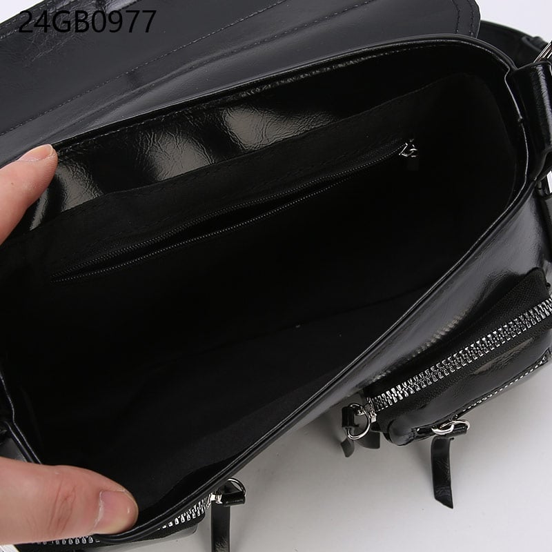 Latest leather motorcycle bag straps shoulder crossbody ladies shoulder bag small for women black shoulder bag