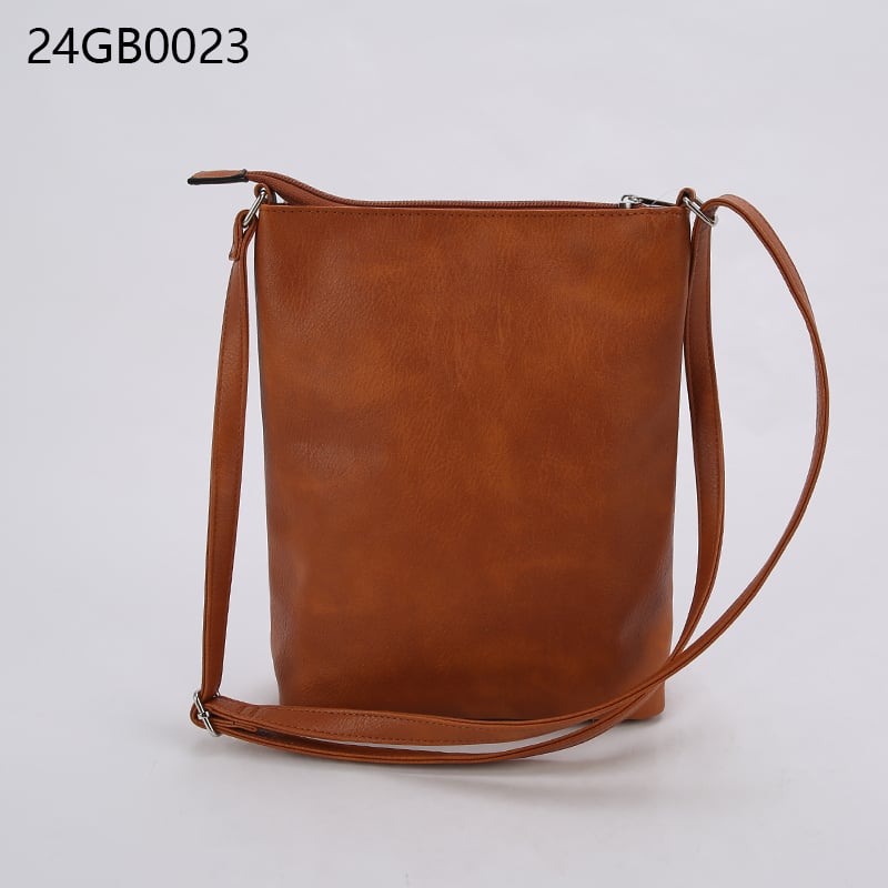 Brown faux leather shoulder bag with double zipper pocket