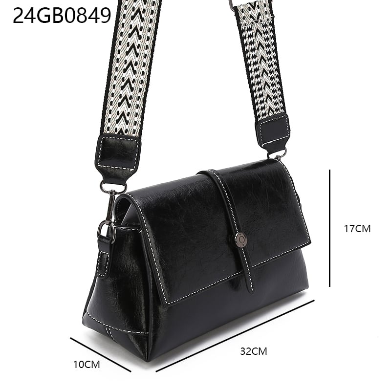 2024 autumn and winter fashion shoulder simple texture foreign style small square hand bags for women bag crossbody bag